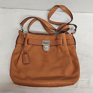 MICHAEL KORS HAMILTON CROSSBODY BFPM-04-003